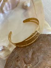 Load image into Gallery viewer, Cleo Cuff Gold
